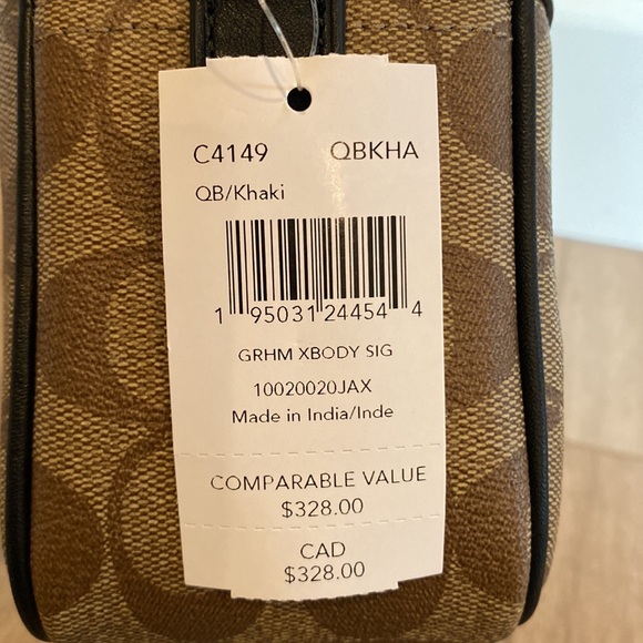GRAHAM CROSSBODY IN SIGNATURE CANVAS (COACH C4149)
QB/KHAKI
COACH STYLE # C4149 - Picture 9 of 9